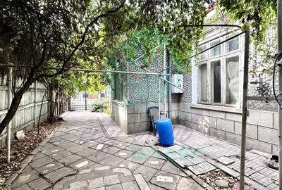 Casa cu teren de 342 in zona Unirii-Calea Calarasilor - 2