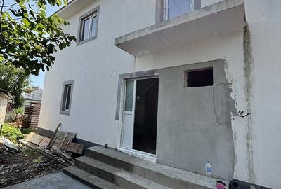 Casă cu 4 camere cu Teren 200 Mp în Central - 4