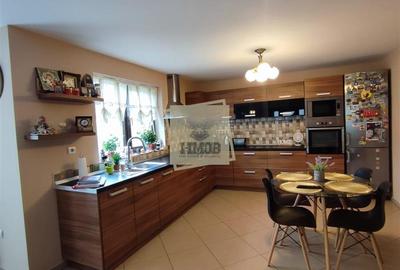 Casa cu 4 camere 3 bai garaj inchis si teren 1100 mp in Tocile - 6