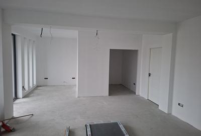 Spațiu comercial, de 90 mp, în Central - 2