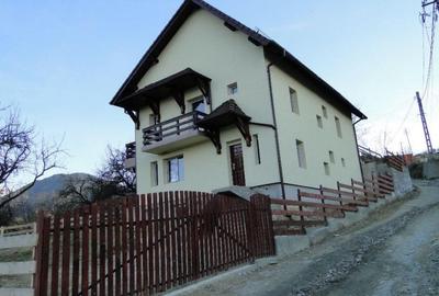 Casă cu 5 camere în Bran
