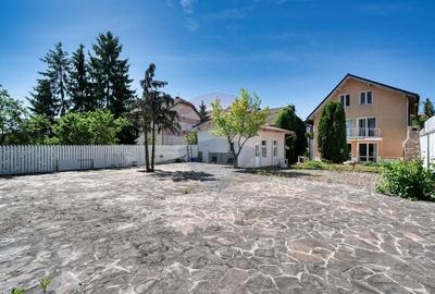 Casă individuală cu 10 camere cu Teren 710 Mp în Central - 5