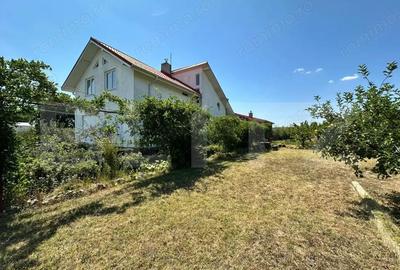 Casa cu incalzire in pardoseala si 17.000 mp teren, sat Oboga - 2