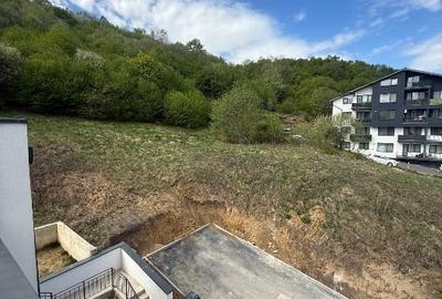 Casă cu 4 camere cu Canalizare în Florești - 1