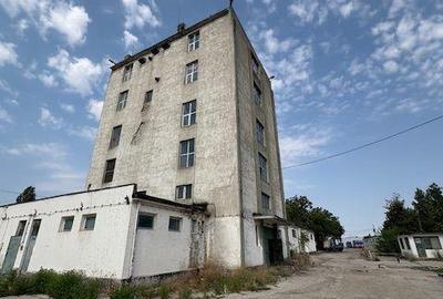 Spațiu comercial, de 17,059 mp, în Central - 8