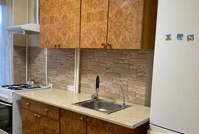 Apartament cu 3 camere decomandat în Gorjului - 2