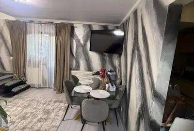 Apartament cu 4 camere decomandat în Central - 1