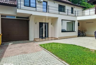 Casă cu 4 camere cu Teren 500 Mp în Central - 1