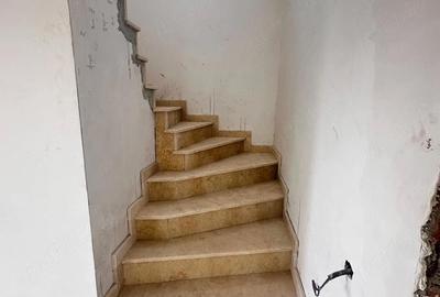 Casă cu 4 camere cu Teren 434 Mp în Berceni - 3