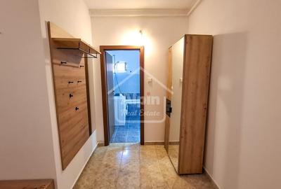 Garsonieră decomandată, mobilată în Tractorul - 8