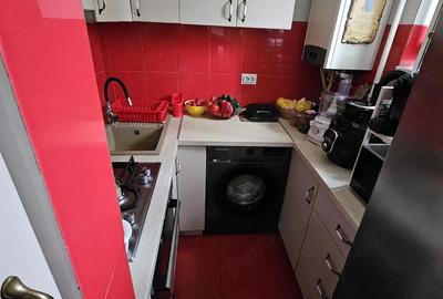 Apartament cu 3 camere semidecomandat în Primăverii - 1