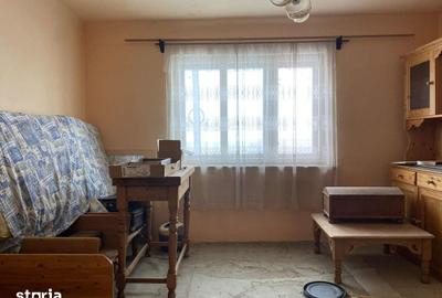 Casă cu 5 camere cu Teren 917 Mp în Gornești - 8
