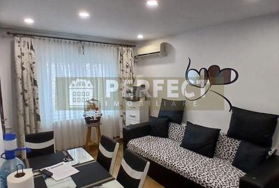 Apartament cu 3 camere semidecomandat în Vest