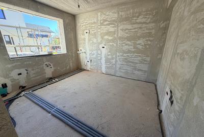 Duplex cu 3 camere cu Canalizare în Sud - 2