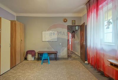 Comision 0% | De vânzare – Apartament la casă, parter | Săcele – Zona - 26