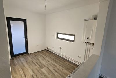 Casă cu 4 camere în Central - 6