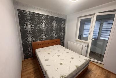 Apartament cu 3 camere semidecomandat, mobilat în Apărătorii Patriei