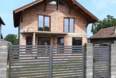 Casă cu 4 camere în Central - 4