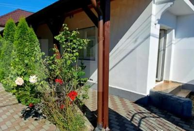 Casă cu 4 camere cu Teren 400 Mp în Popoveni - 2