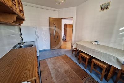 Apartament etaj intermediar / Zona Florilor - 5