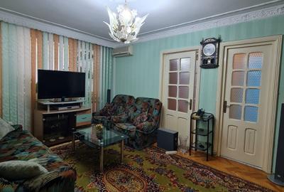 Apartament cu 3 camere semidecomandat, mobilat în Țiglina 2 - 3