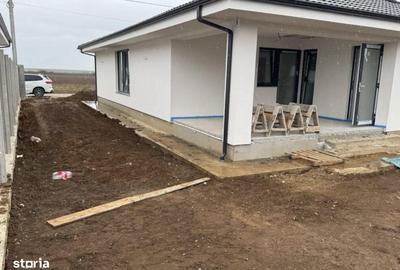 Casă cu 3 camere cu Teren 560 Mp în Central