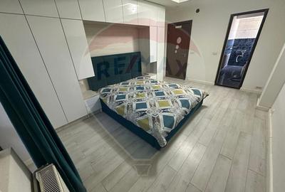 Apartament cu 4 camere de vanzare in zona Rovine - 3