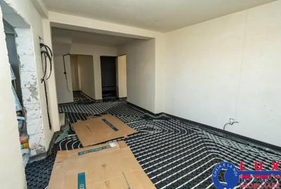 Casă cu 5 camere cu Teren 136 Mp în Neptun - 6