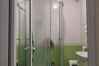 Apartament cu 3 camere semidecomandat în Central - 4