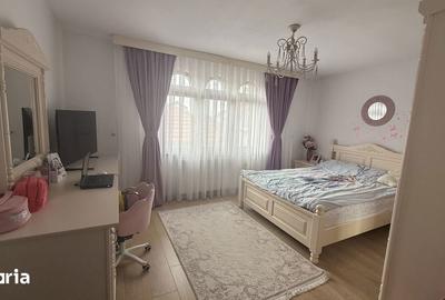 Casă cu 5 camere cu Teren 433 Mp în Central - 17