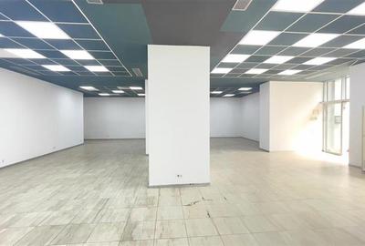Spațiu comercial, de 252 mp, în Titulescu - 4