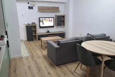 Apartament cu 2 camere decomandat în Trafic Greu - 1