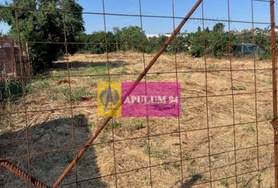 Teren Cornetu- intre case. - 4