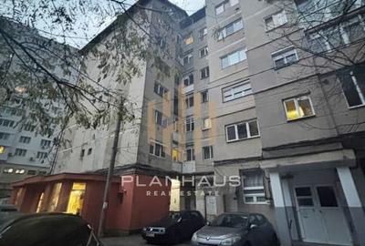 Apartament cu 3 camere - str. Decebal (zona Semiluna) - 5