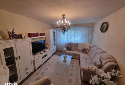 Apartament cu 3 camere decomandat în Ultracentral