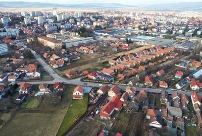 Teren Construcții intravilan de 2174 mp, în Lenin - 9