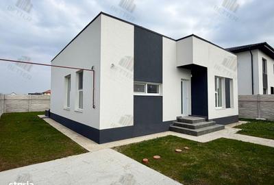 Casă cu 3 camere în Berceni