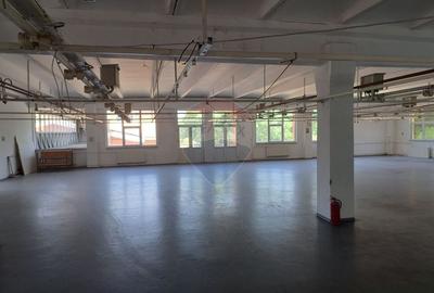 Spatiu generos 1100 mp, compartimentat si open space - 5