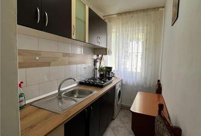 Apartament cu 3 camere semidecomandat în Central - 6