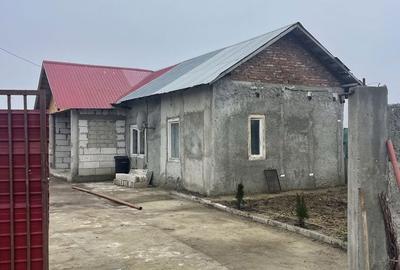 Casă cu 4 camere în Corbii Mari - 5