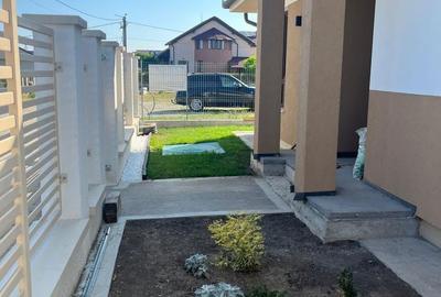 Casă cu 3 camere cu Teren 300 Mp în Sânmartin