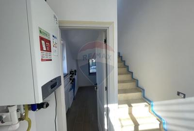 Casa / Vila cu 4 camere de vanzare in zona Nord - 12