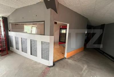 Spațiu comercial, de 220 mp, în Central - 3