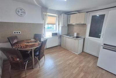 Apartament la casa 2 camere terasa pivnita zona Centrala - 3
