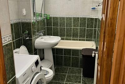 Apartament cu 3 camere decomandat în Exterior Vest - 1