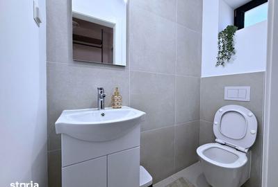 Casă cu 4 camere cu Teren 30 Mp în Central - 2