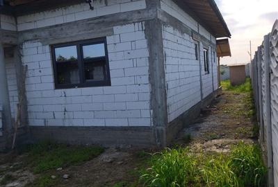 Casă cu 3 camere în Slătioara - 5