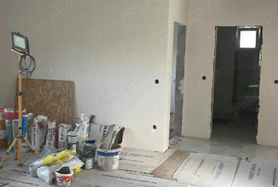 Casă cu 2 camere cu Teren 2900 Mp în Gelu - 1