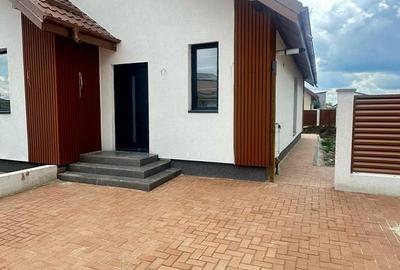 Casă cu 4 camere cu Teren 308 Mp în Central - 13