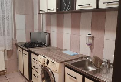 Apartament cu 2 camere semidecomandat în Păcii
